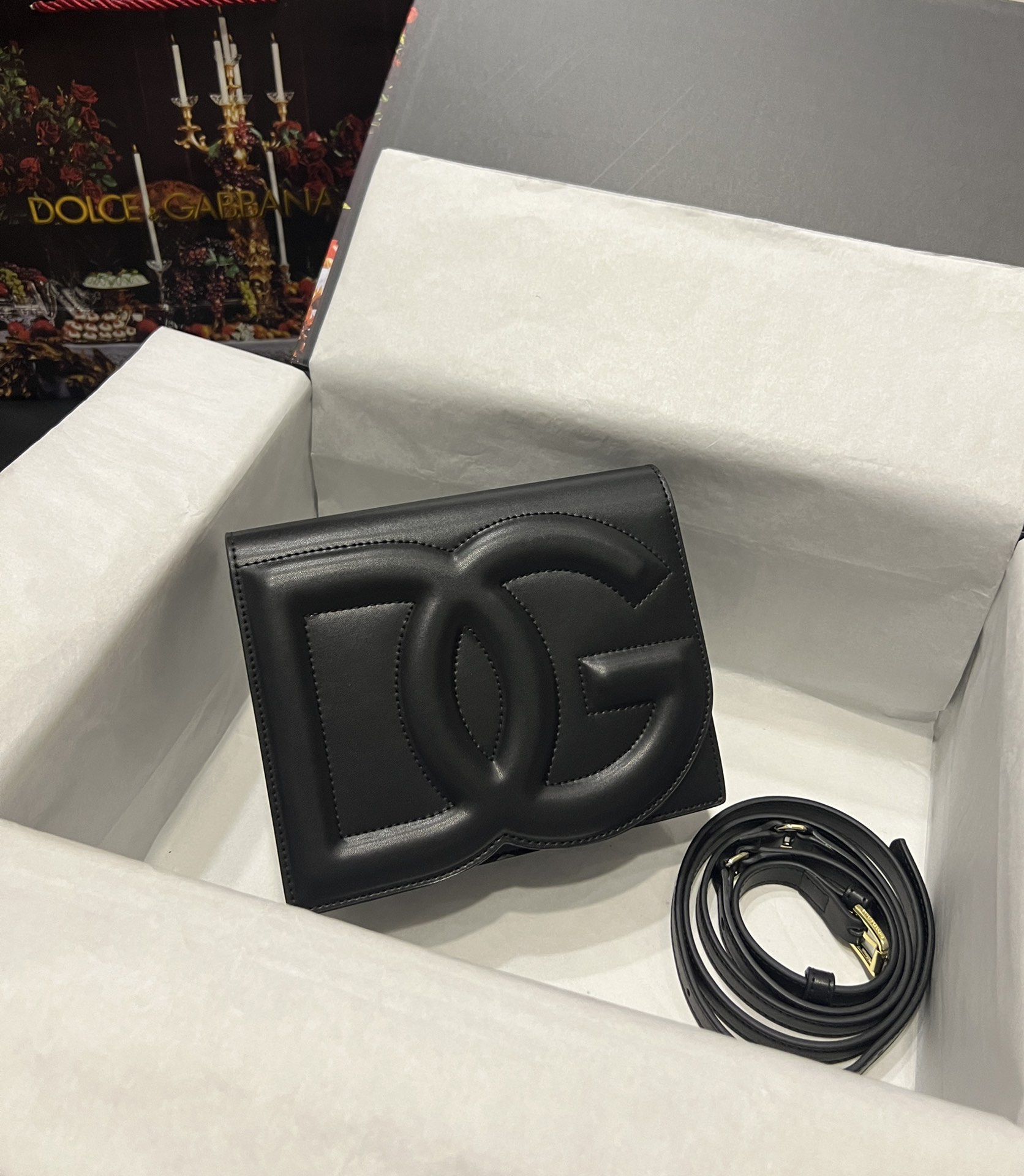 Dolce & Gabbana Pre-Owned DG-logo Leather Cross Body