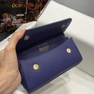 D&G  0049