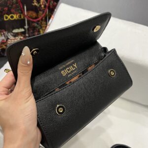 D&G  0059