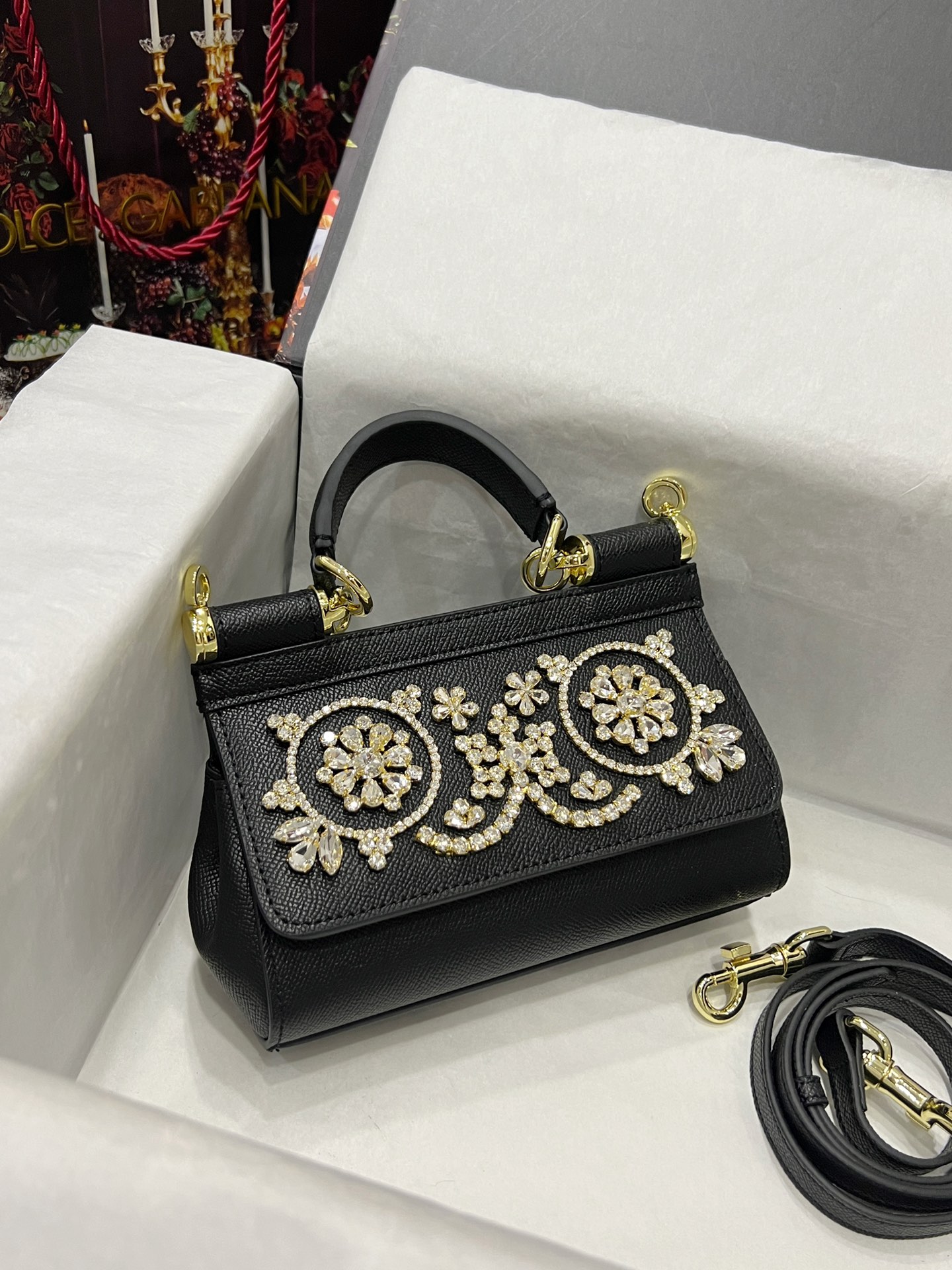Dolce & Gabbana Small Sicily handbag in Multicolor for Women bag in black