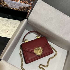 D&G   0089