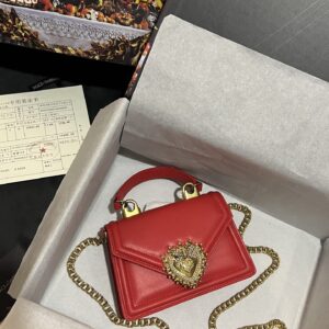 D&G   0119