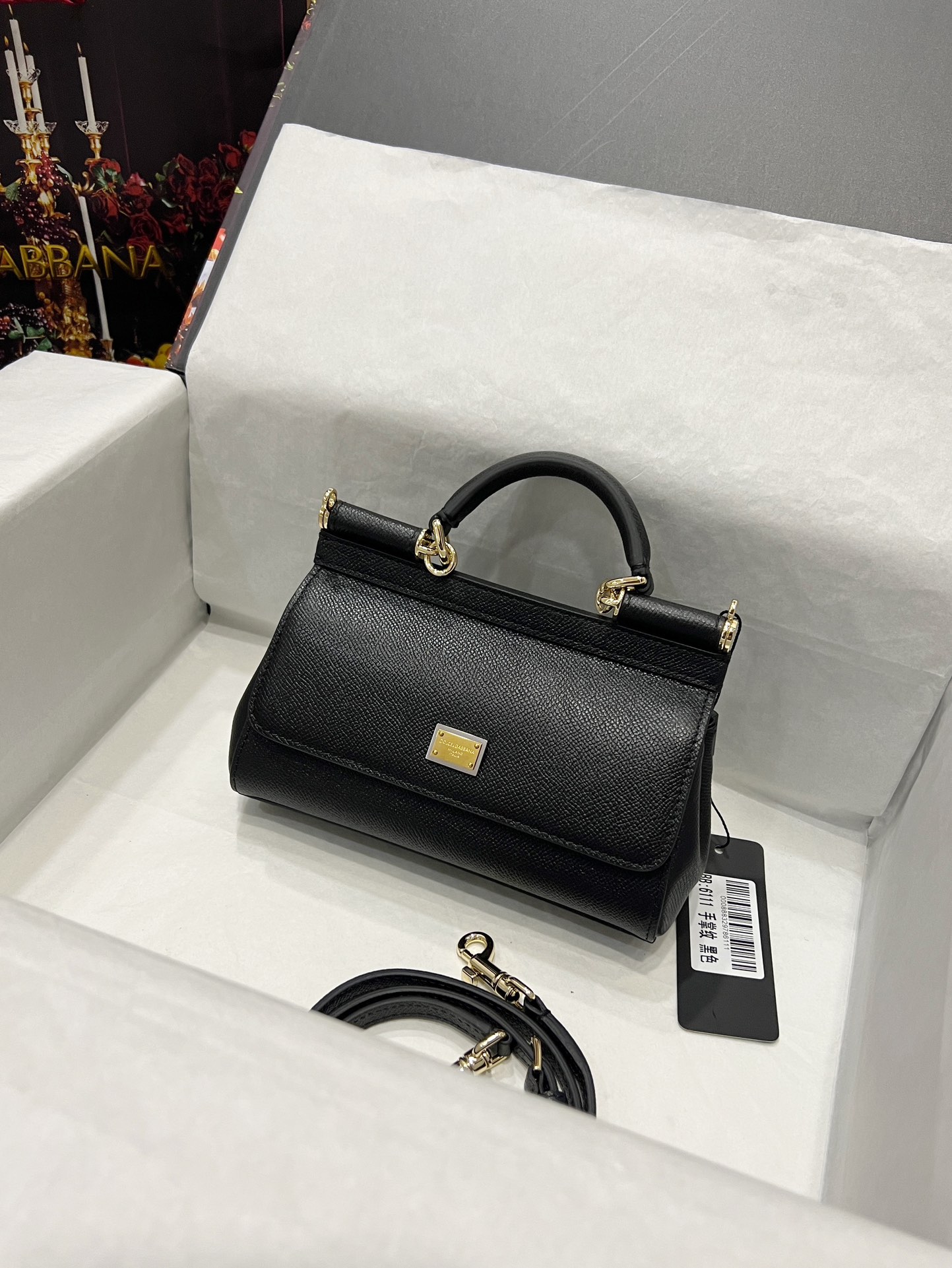 Dolce & Gabbana BORSA A MANO in black for Women | Dolce&Gabbana®