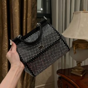 D&G  0249