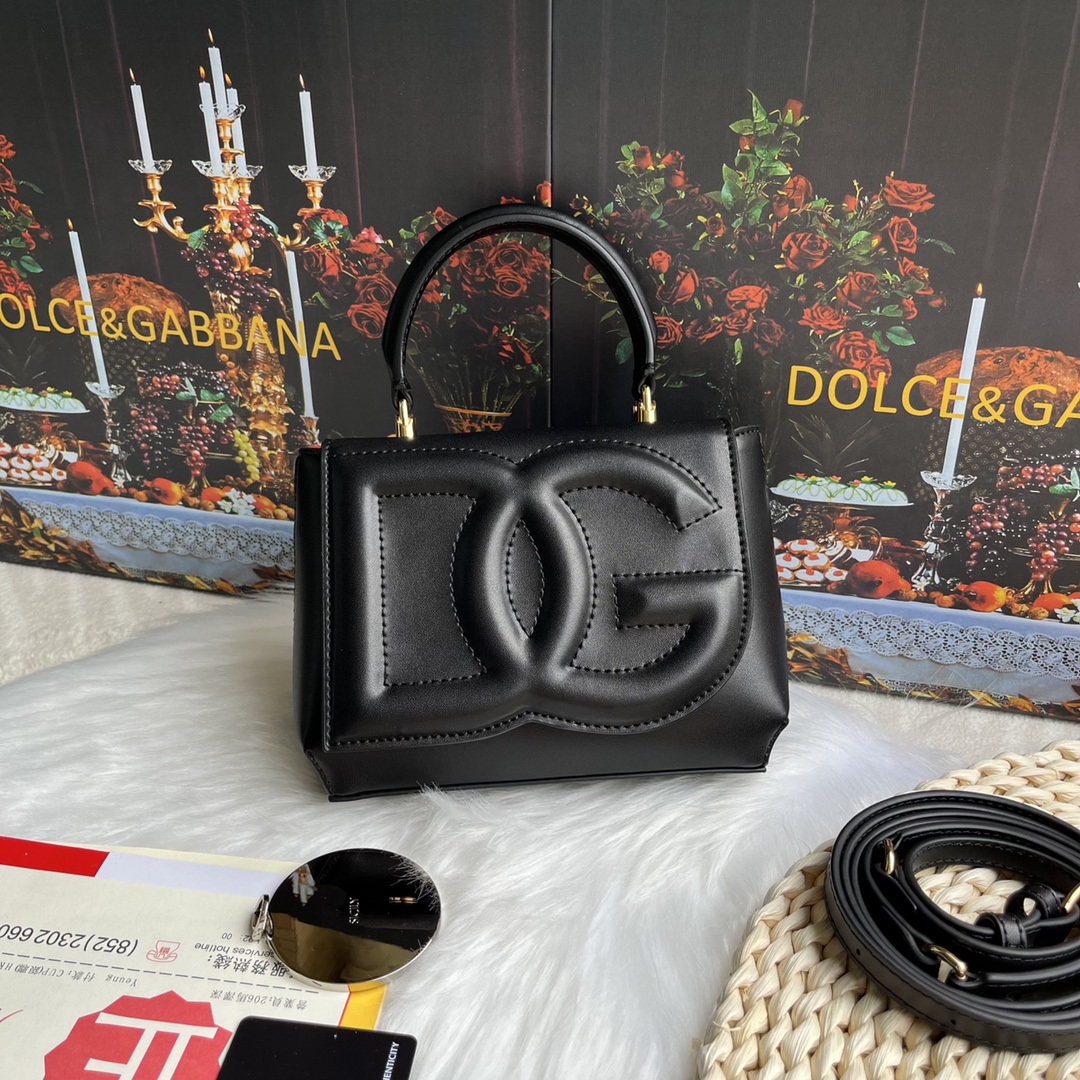Dolce & Gabbana Black Small DG Logo Crossbody Bag Dolce