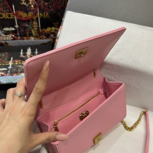 D&G   0269
