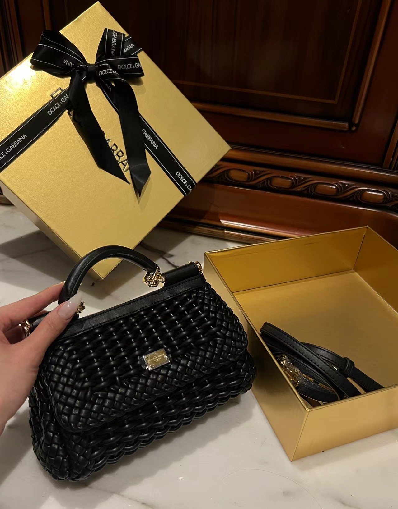 Dolce & Gabbana Elongated Sicily handbag in Black for Women
