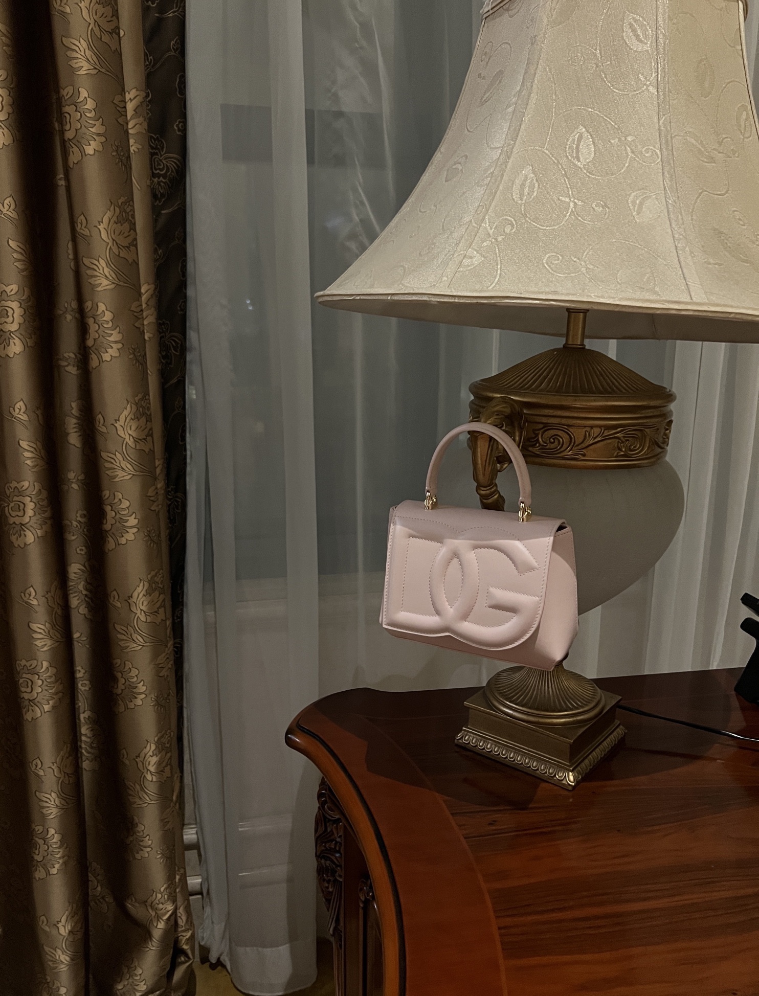 Dolce & Gabbana Calfskin DG Logo crossbody bag in Pale Pink for Women