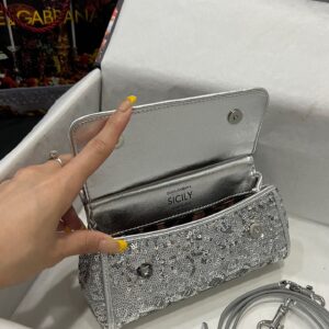 D&G  0309