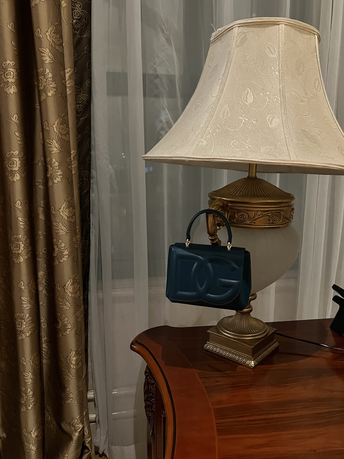 Dolce & Gabbana 18cm Handbag in Shiny Green