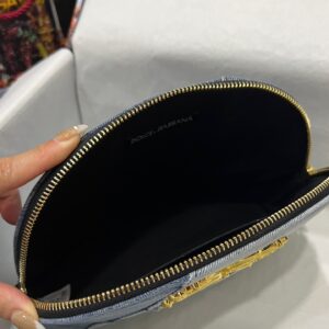 D&G   0409