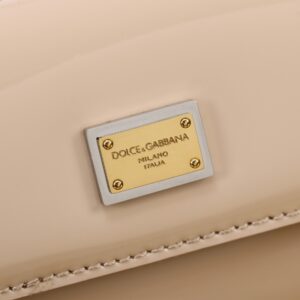 D&G  0429