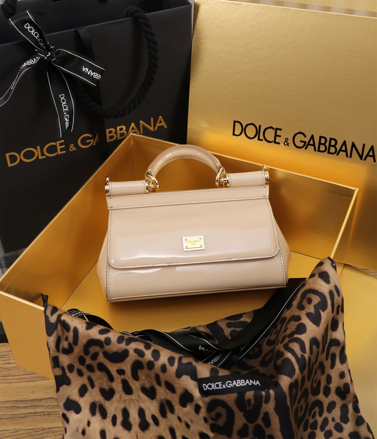 Dolce & Gabbana Medium Sicily handbag in Pale Pink for Women |