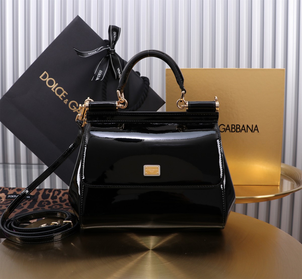 Dolce & Gabbana Small Sicily handbag in Black for Women | Dolce&Gabbana