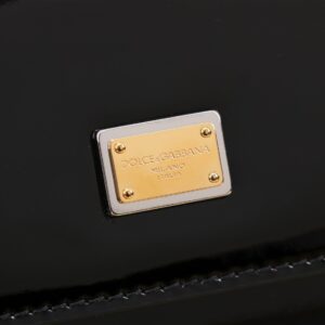 D&G  0479