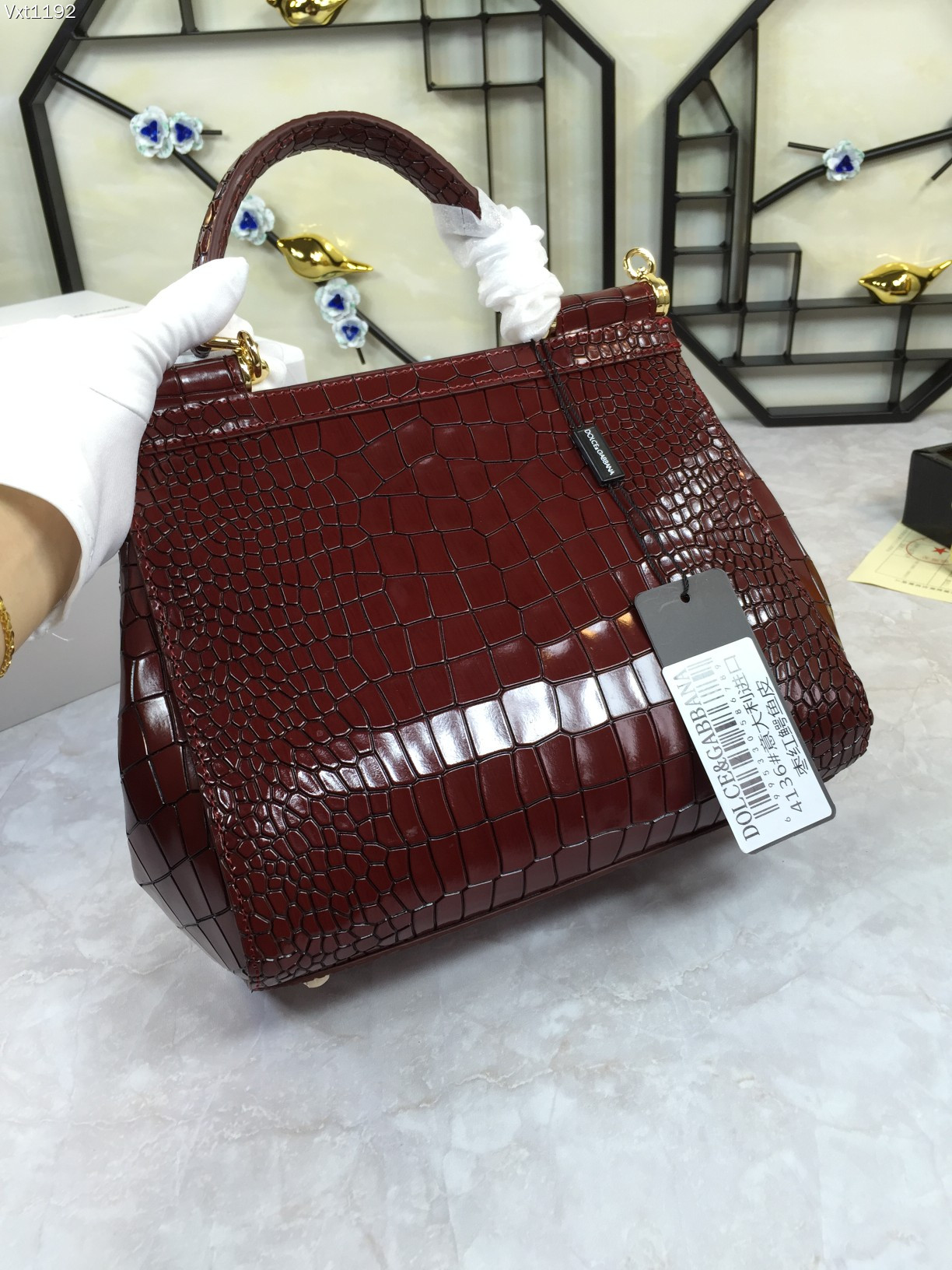 Dolce & Gabbana Large Sicily handbag in alligator leather in Red for Women