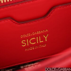 D&G  0539