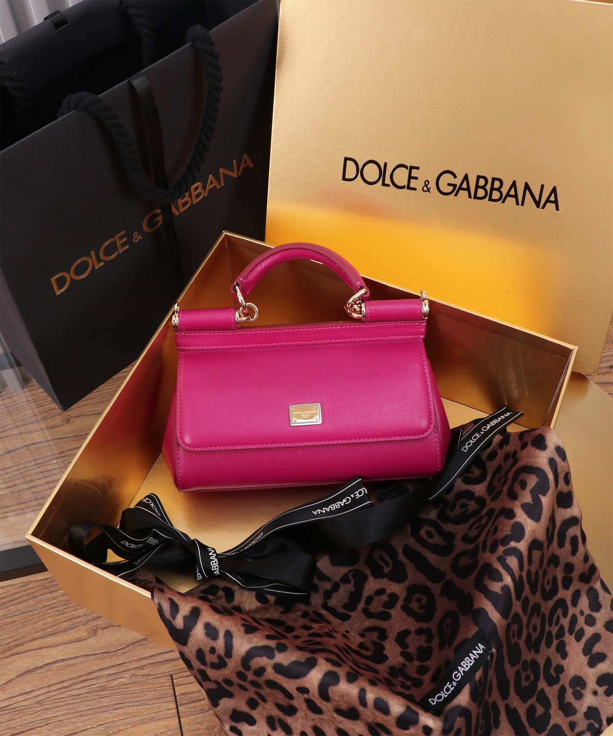 Dolce & Gabbana Small Sicily Tote Bag | Pink