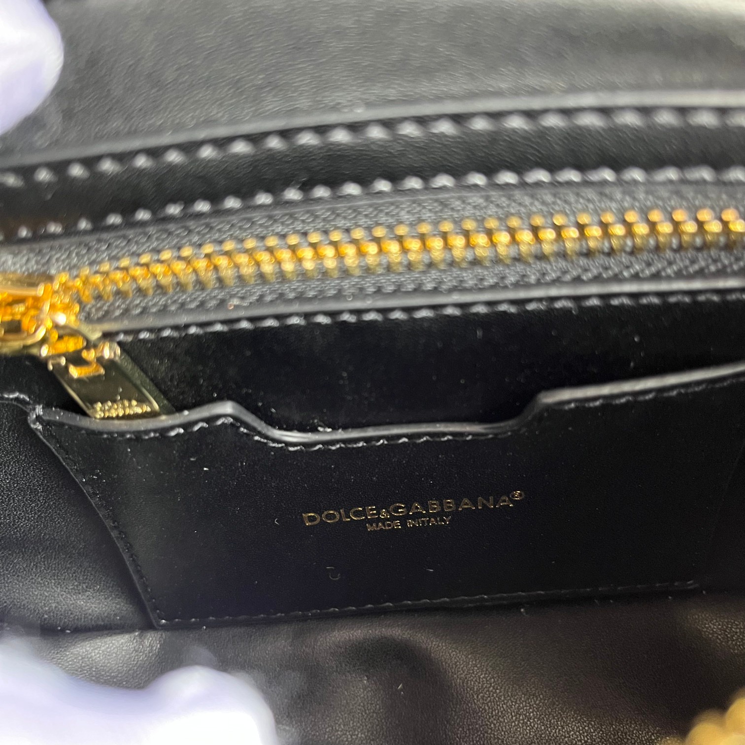 D&G   0599