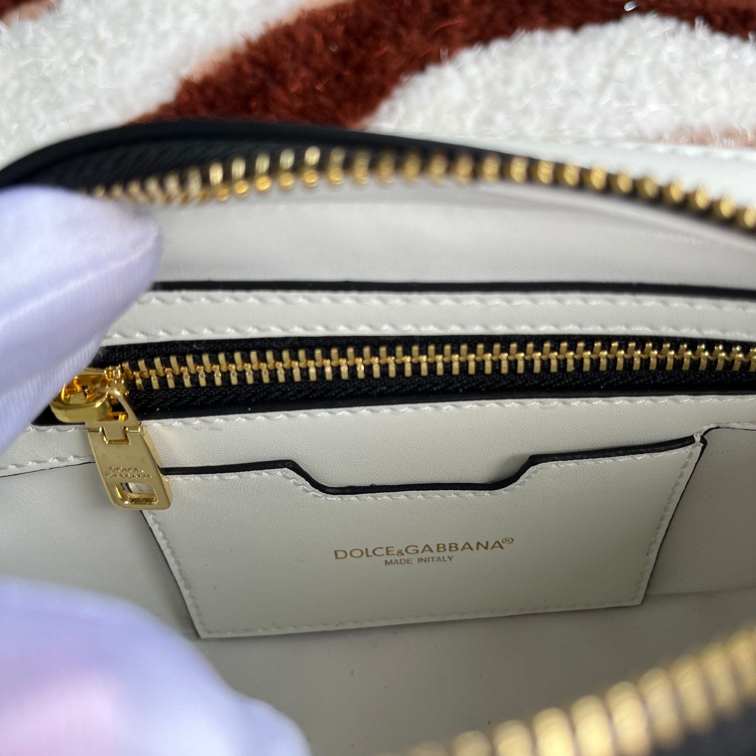 D&G   0619