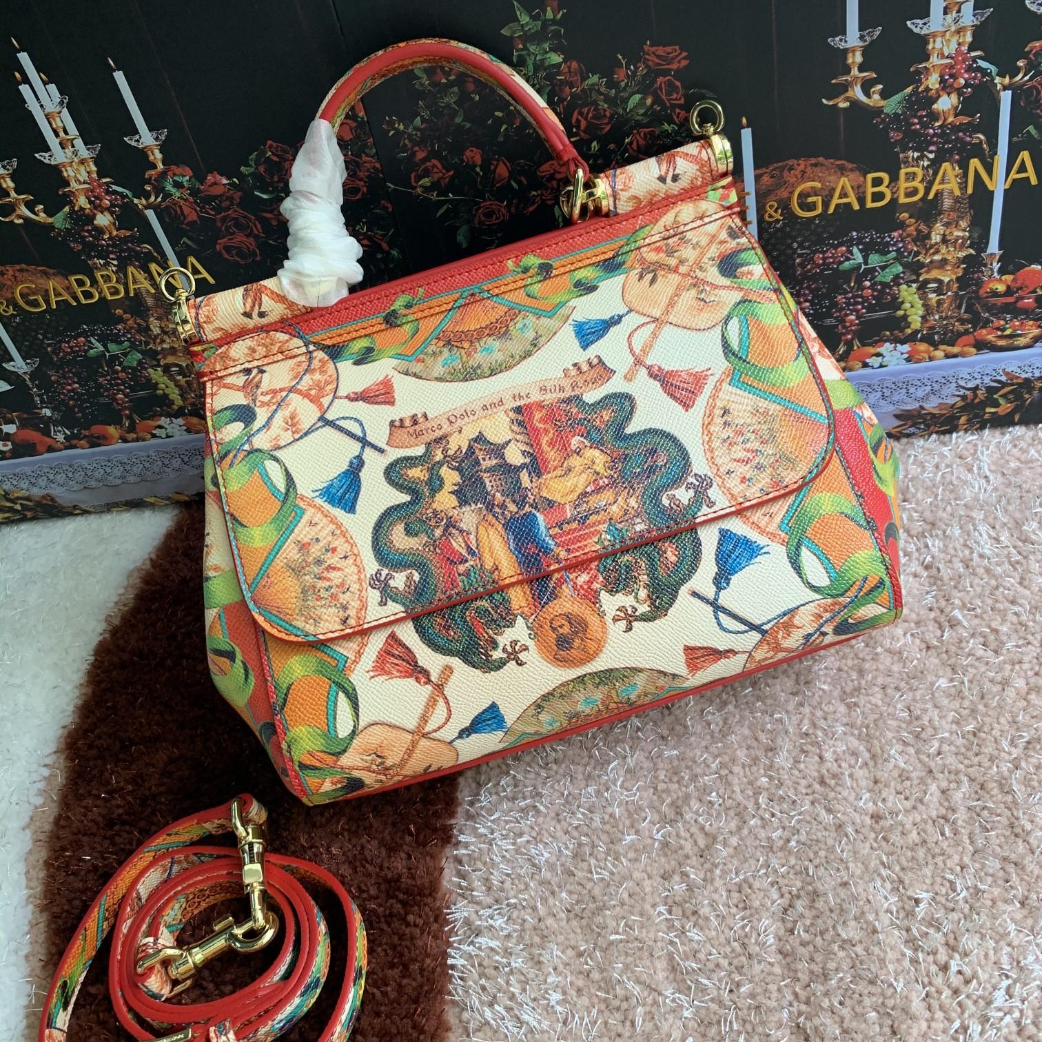 Dolce & Gabbana D&G AAA Quality Messenger Bags For
