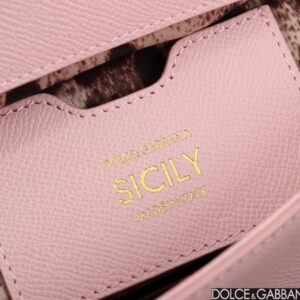 D&G  0939