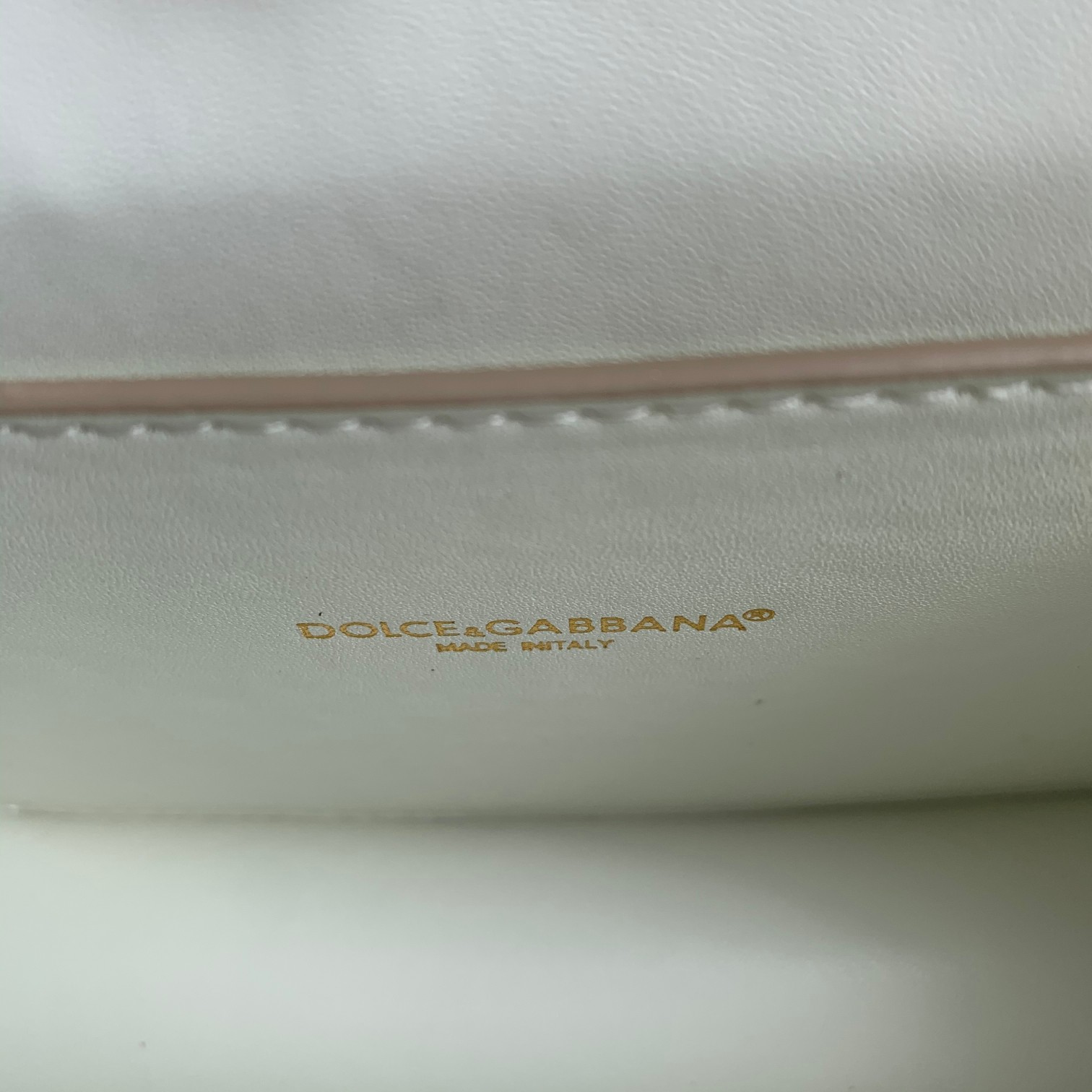D&G   0979