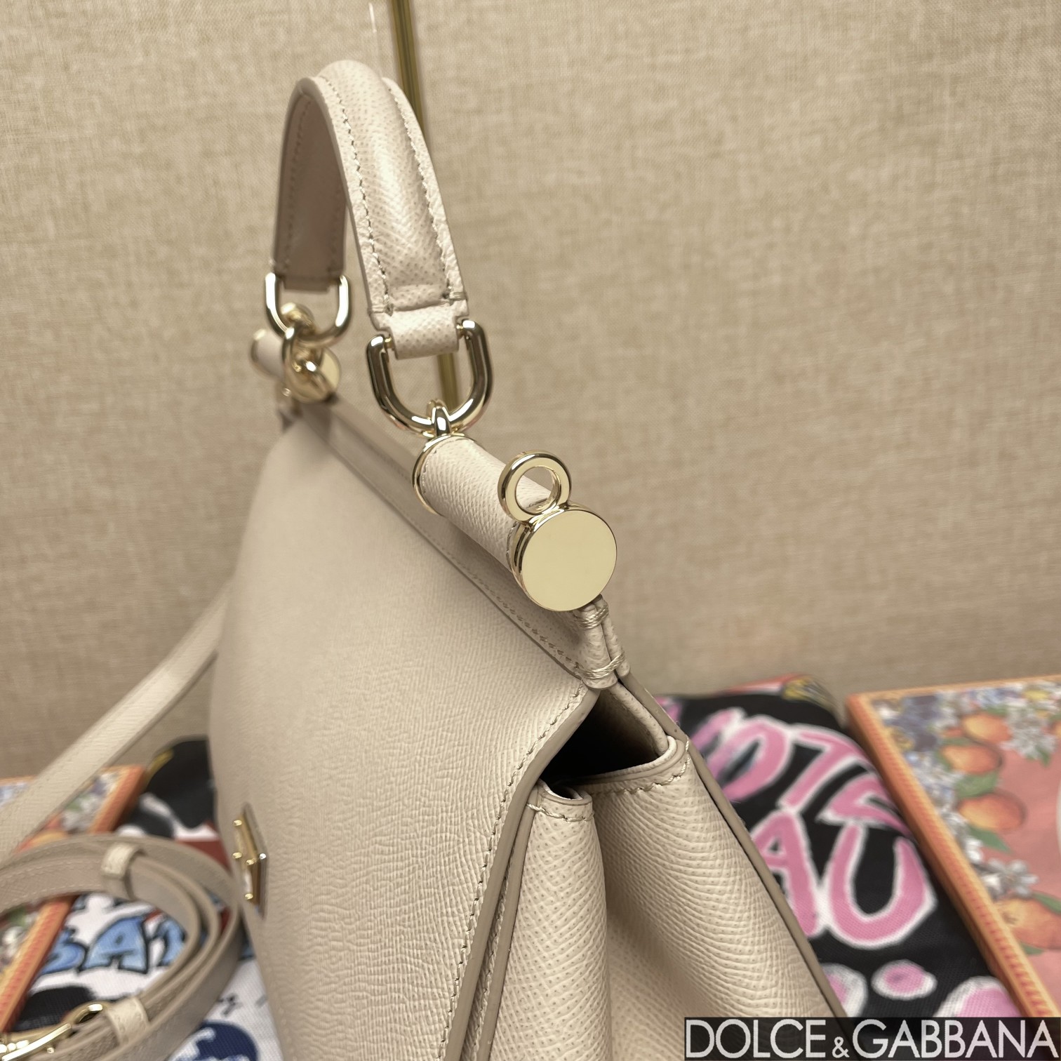D&G  1029