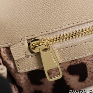 D&G  1149