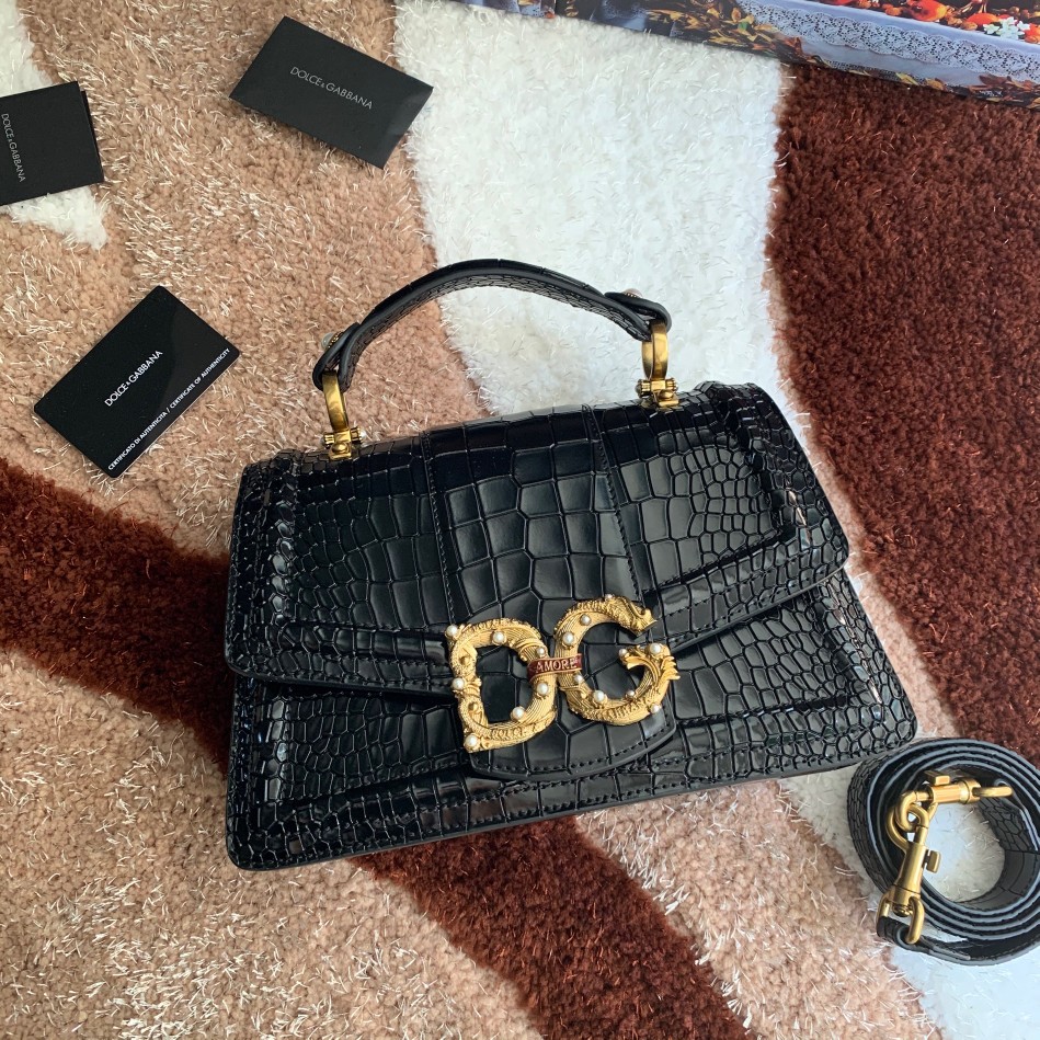 Dolce & Gabbana Amore Shoulder Bag In Crocodile