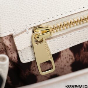 D&G  1199