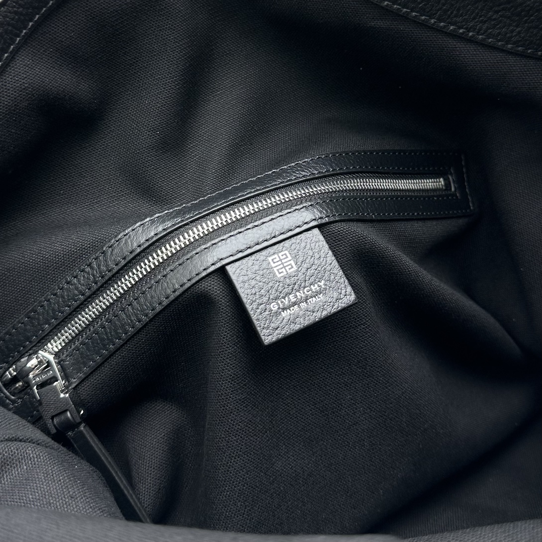 Givenchy 00009