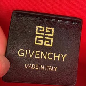 GIVENCHY 00119