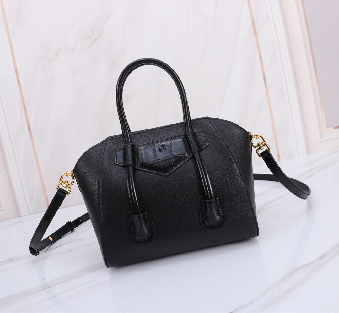Givenchy Antigona Lock Shoulder Bag – Black Shoulder