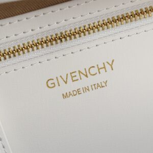 GIVENCHY 00369