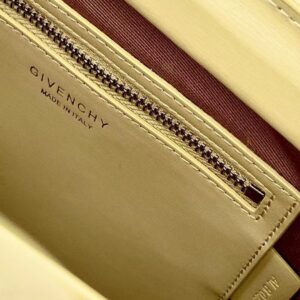 GIVENCHY 00469