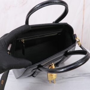 GIVENCHY 00499
