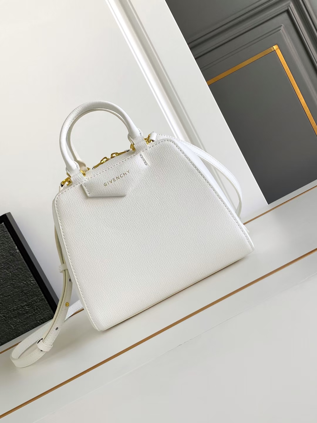 Givenchy Mini Antigona Cube Tote Bag | White |