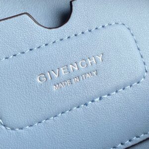 GIVENCHY 00849