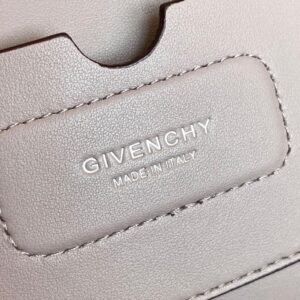 GIVENCHY 00859