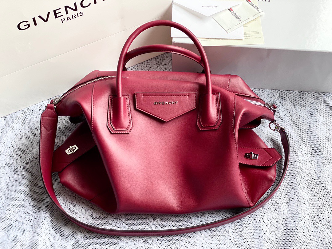 Givenchy Antigona Soft Medium Leather Satchel – Aubergine