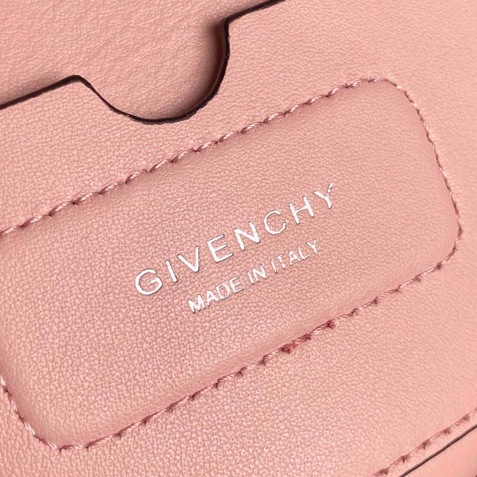 GIVENCHY 00939
