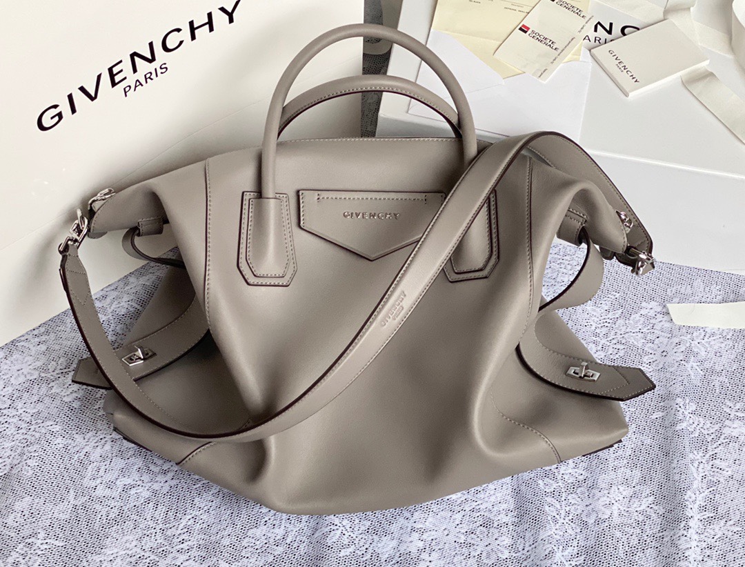 GIVENCHY Antigona Soft Medium 2 Way Bag Shoulder