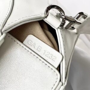 GIVENCHY 01029