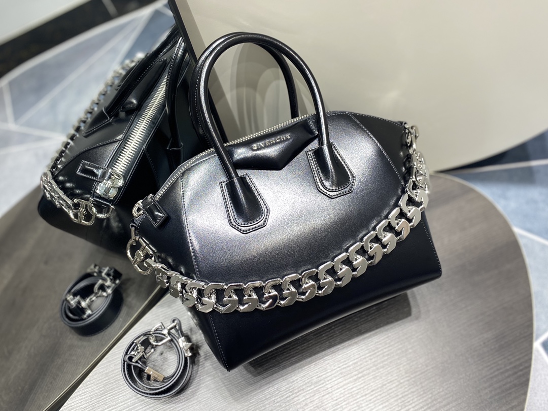 Givenchy Black Chain Small Antigona Bag Givenchy
