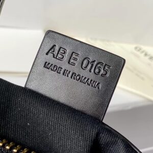 GIVENCHY 01348