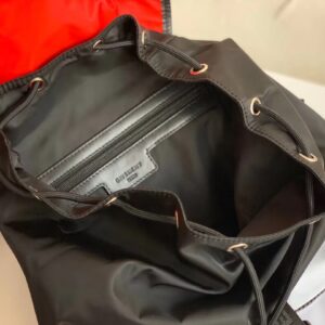 GIVENCHY 01608