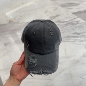 hat 00059