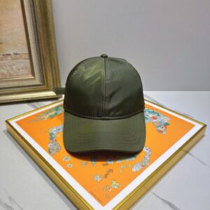 hat  00069