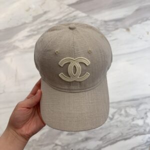hat 00099